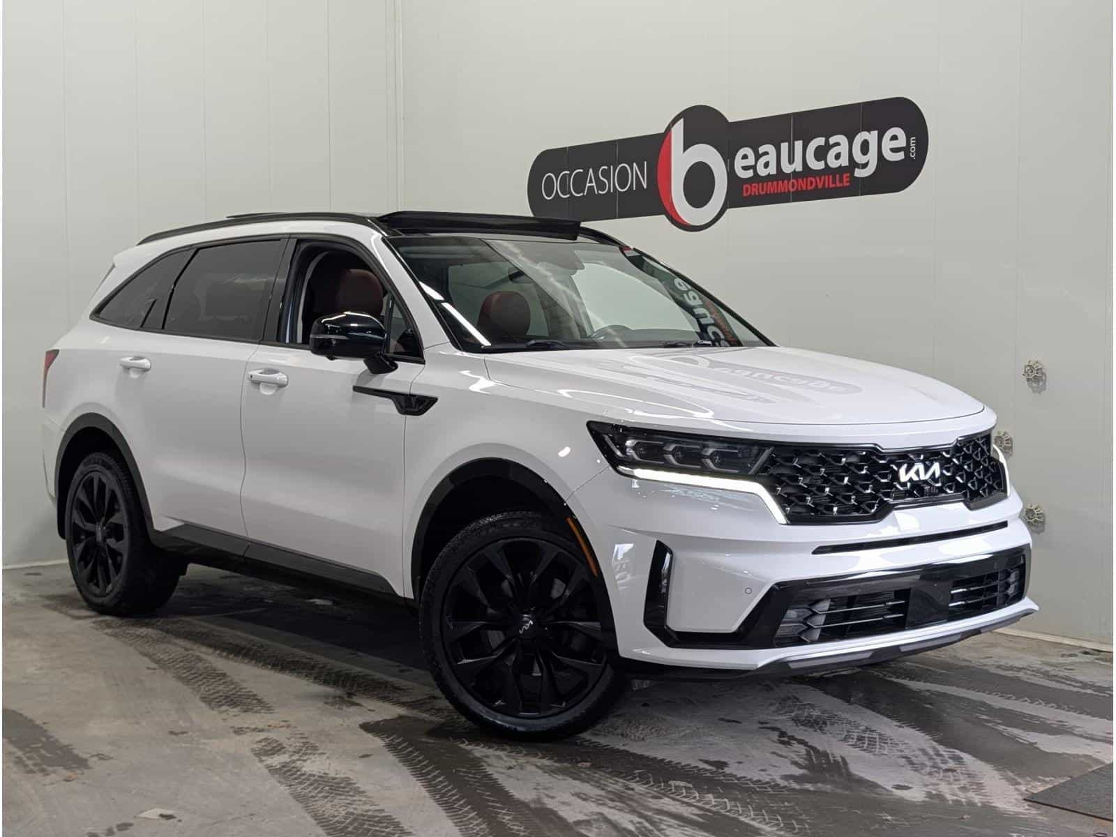 2023 Kia Sorento SX - Image 1
