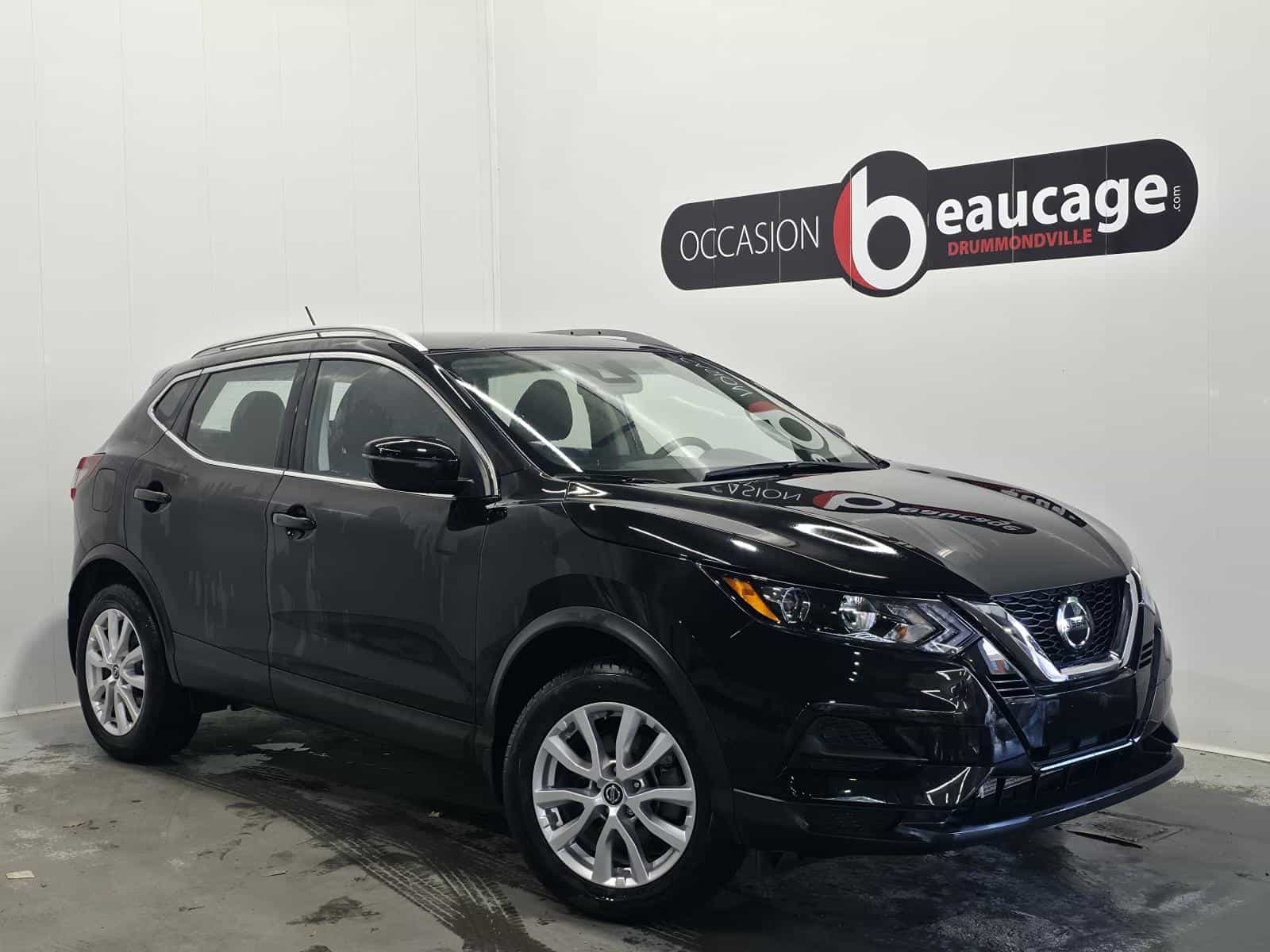 2023 Nissan Qashqai SV - Image 1