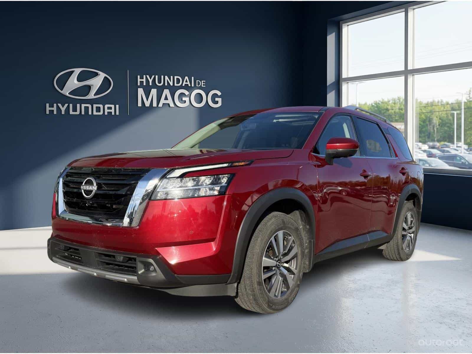2023 Nissan Pathfinder SL - Image 1