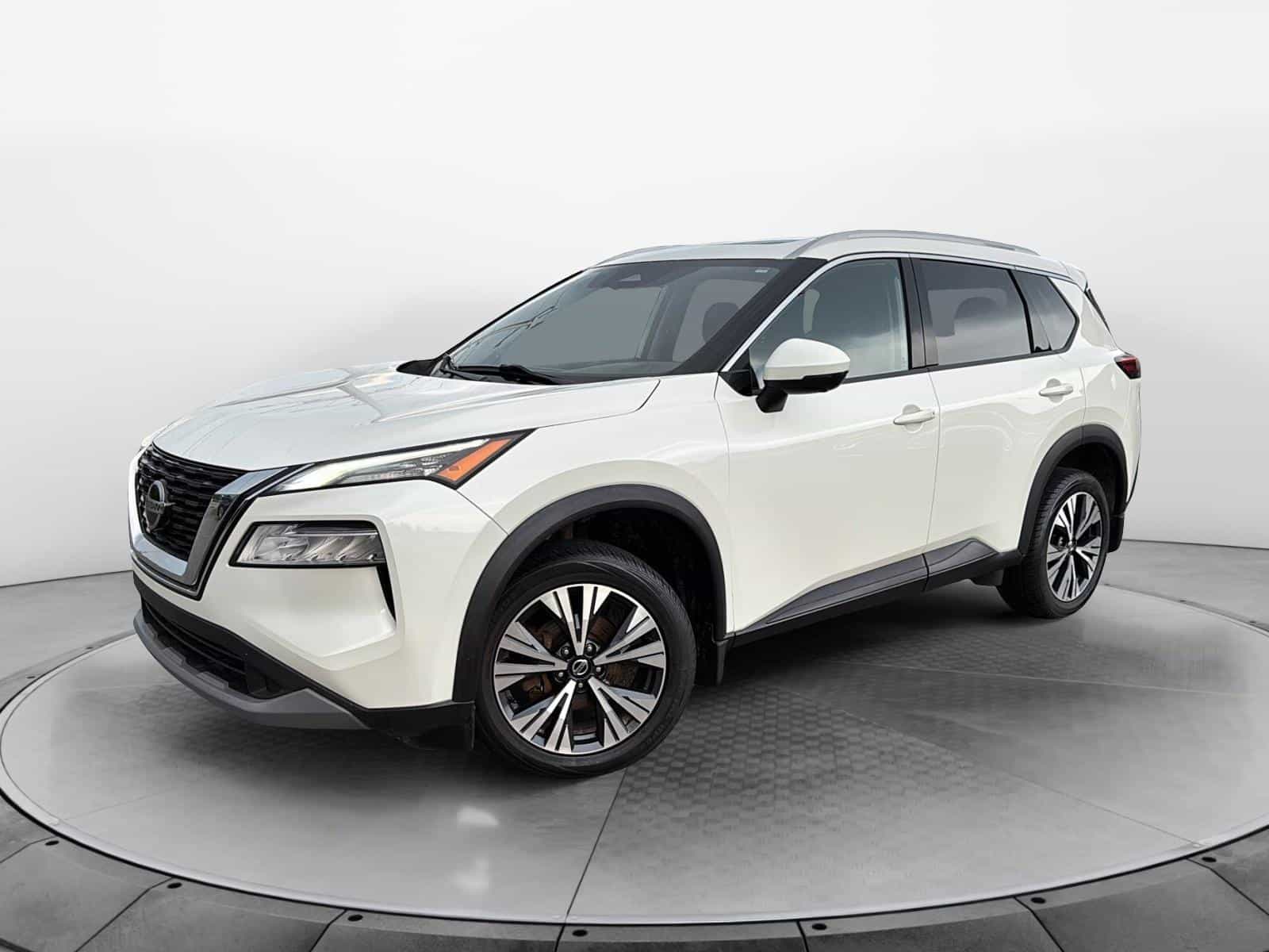 2021 Nissan Rogue SV - Image 1