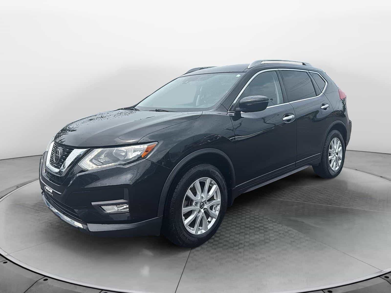 2019 Nissan Rogue SV - Image 1