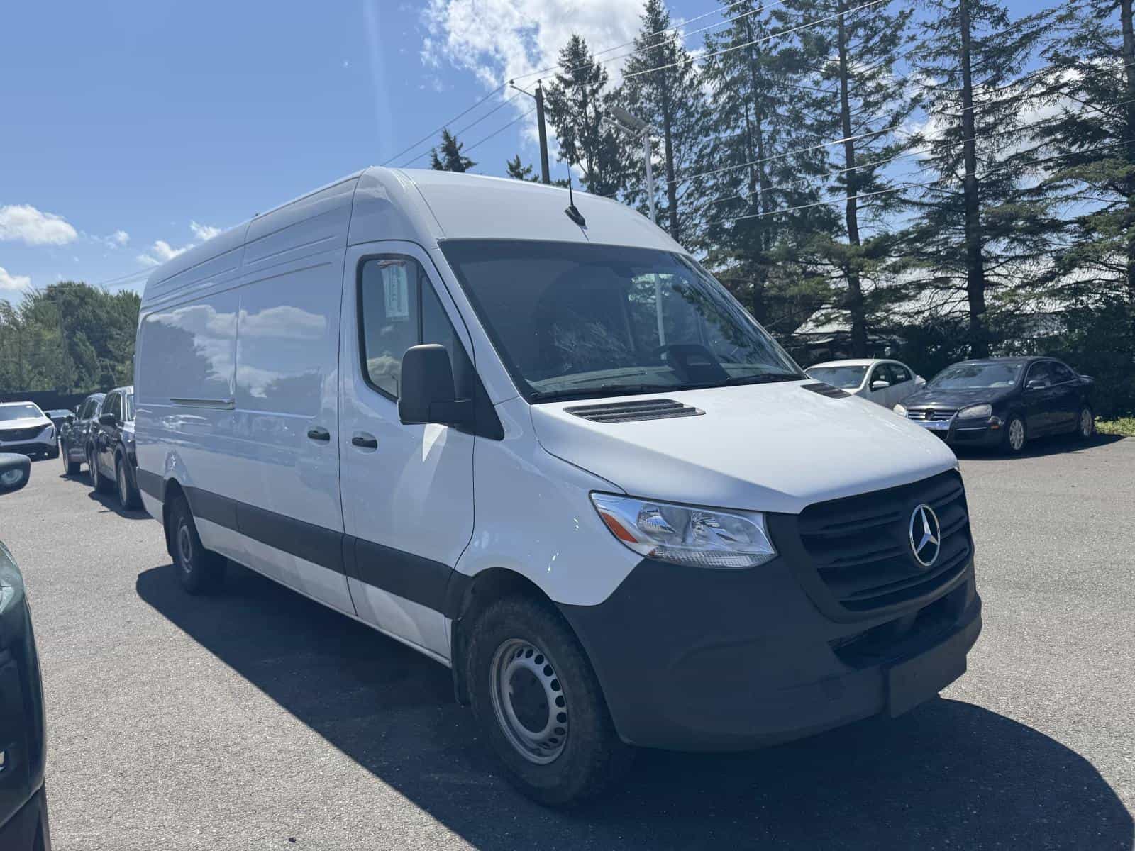 2025 Mercedes-Benz Sprinter 2500 High Roof - Image 1