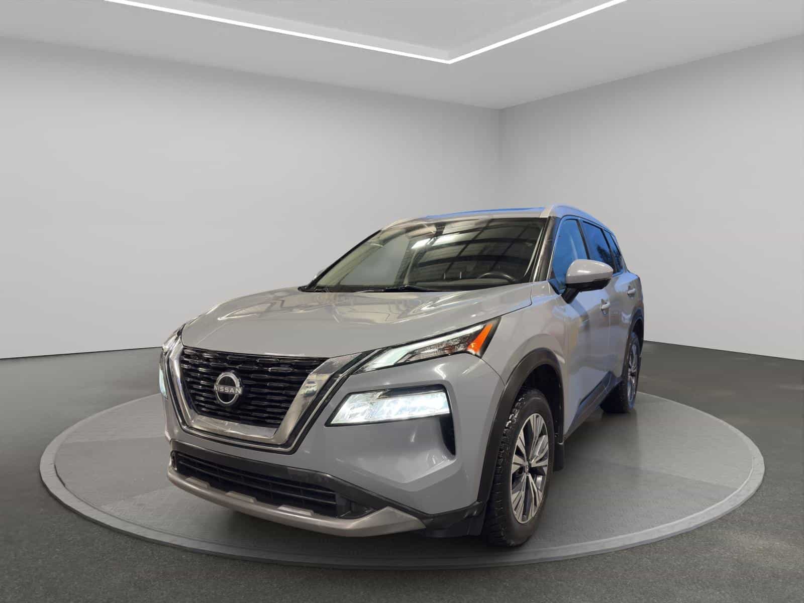 2022 Nissan Rogue SV Premium - Image 1
