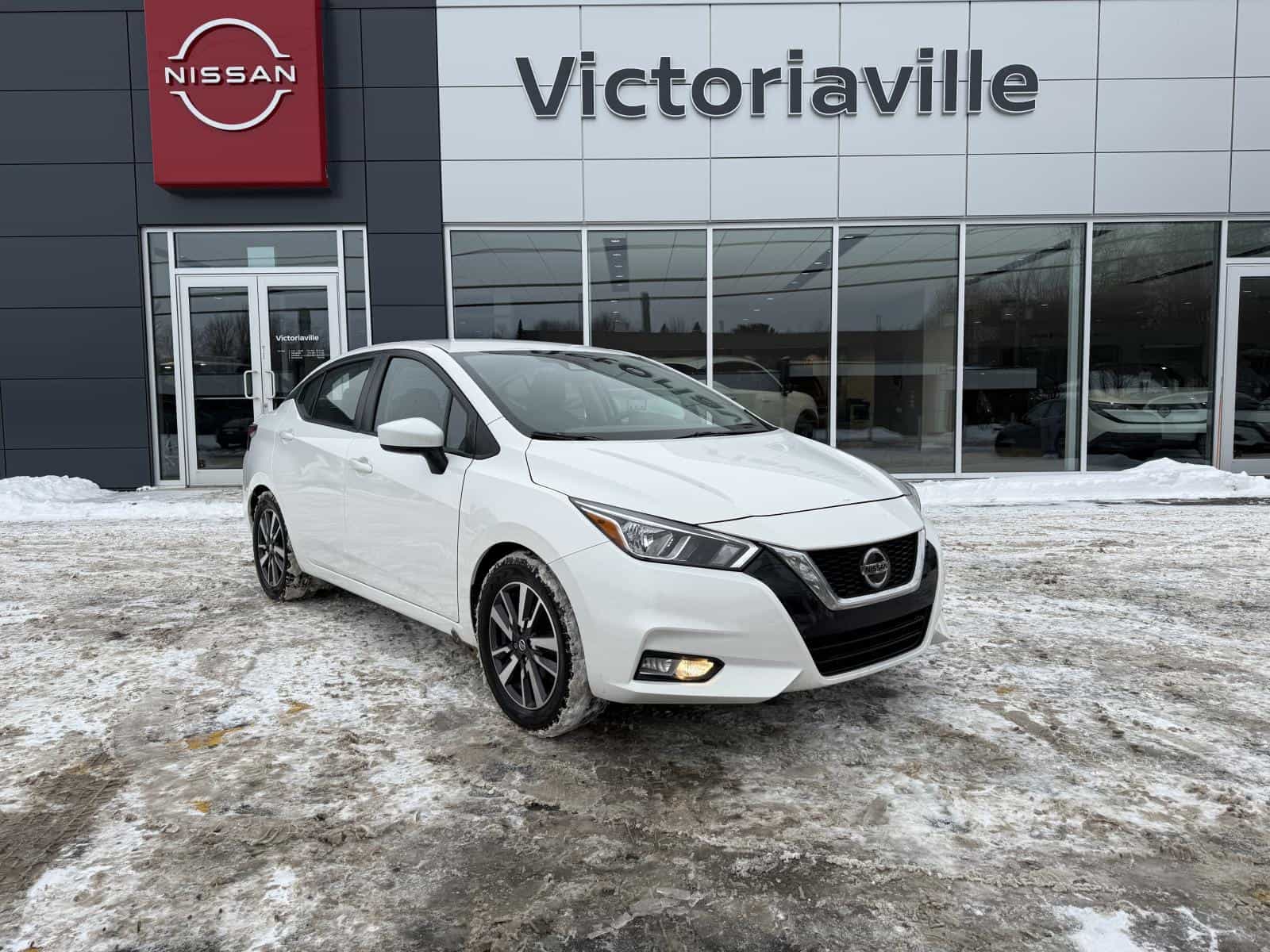 2022 Nissan Versa SV - Image 1