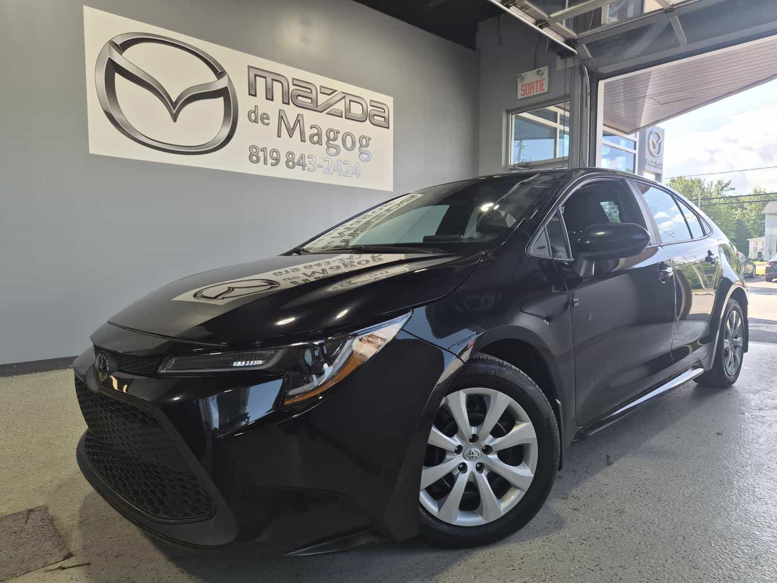2021 Toyota Corolla LE - Image 1