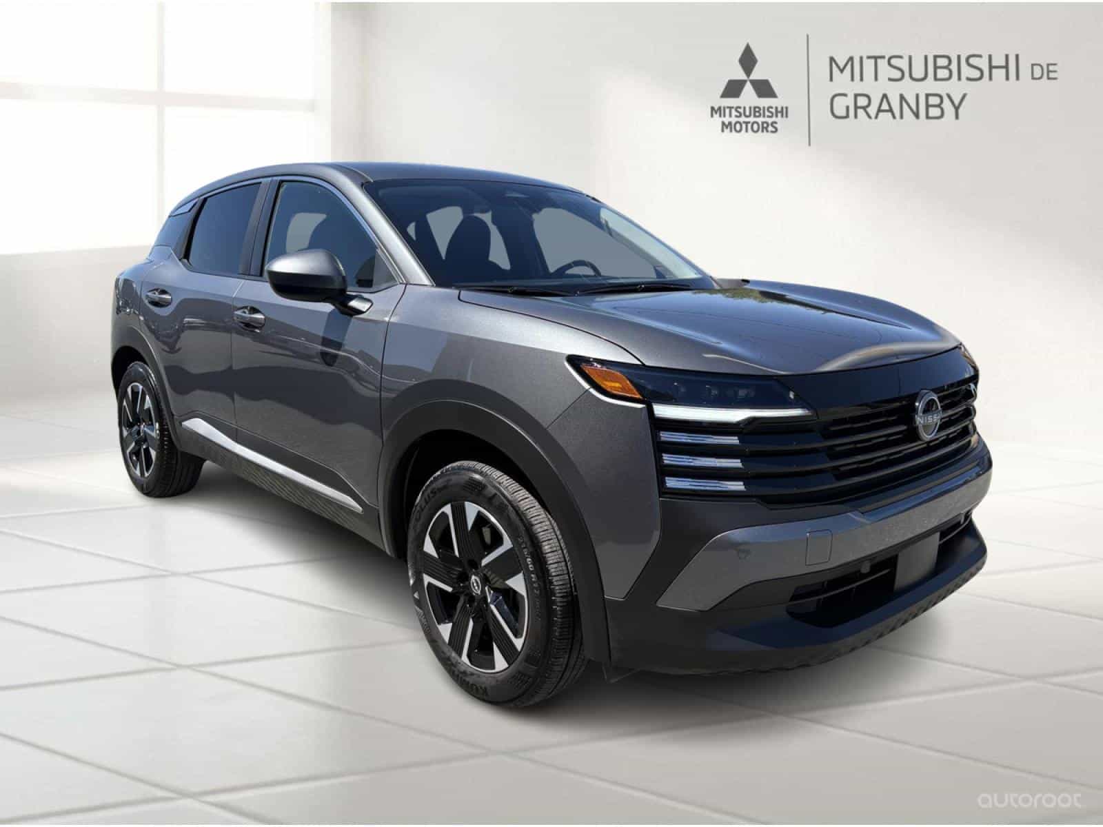 2025 Nissan Kicks SV - Image 1