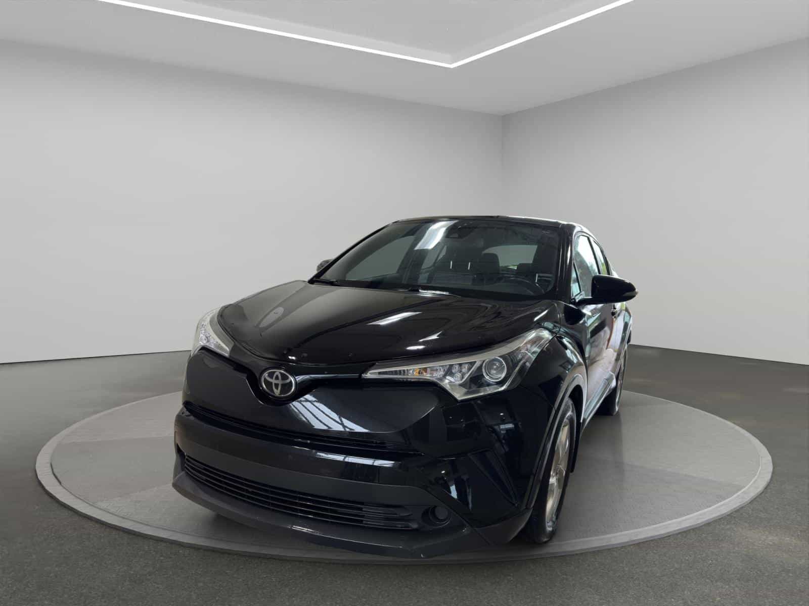 2019 Toyota C-HR XLE - Image 1