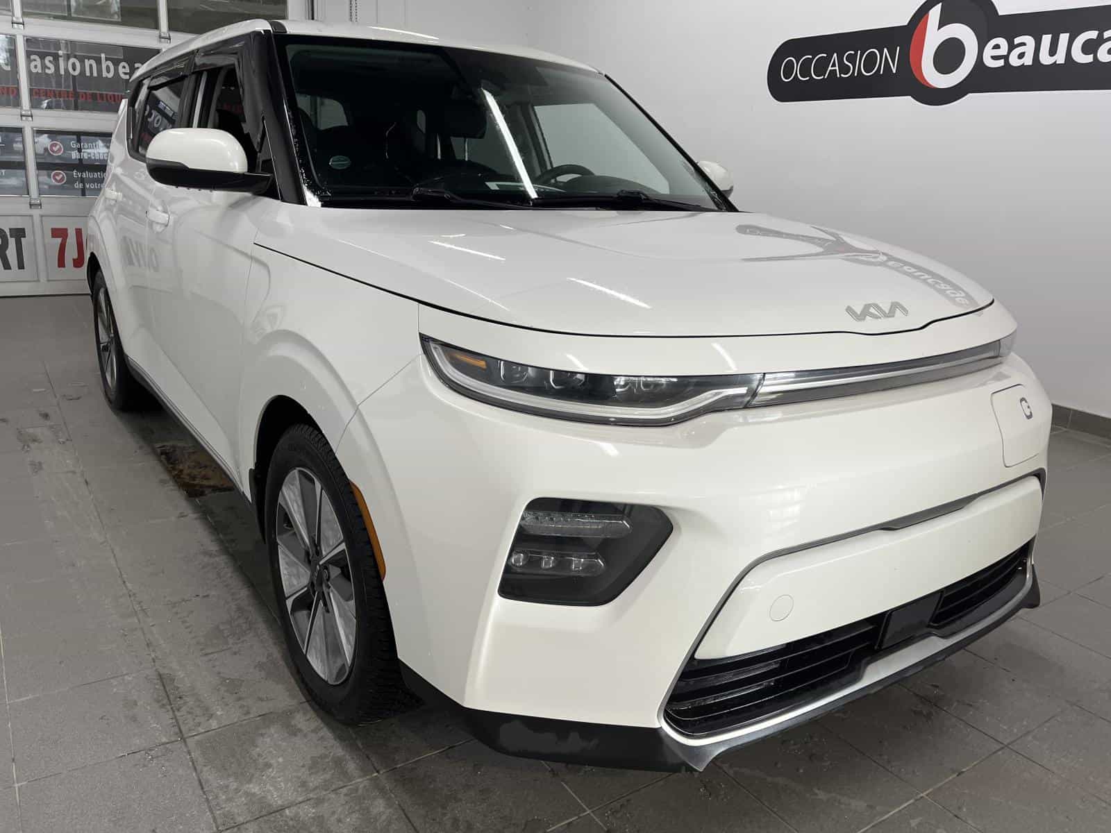 2022 Kia Soul EV Limited - Image 1