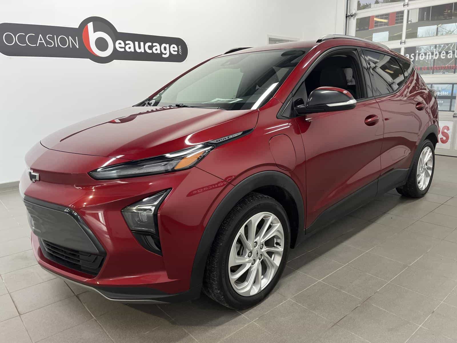 2022 Chevrolet Bolt EUV LT - Image 1