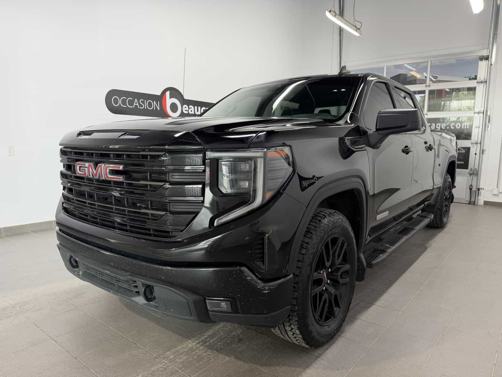 2023 GMC Sierra 1500 Elevation - Image 1