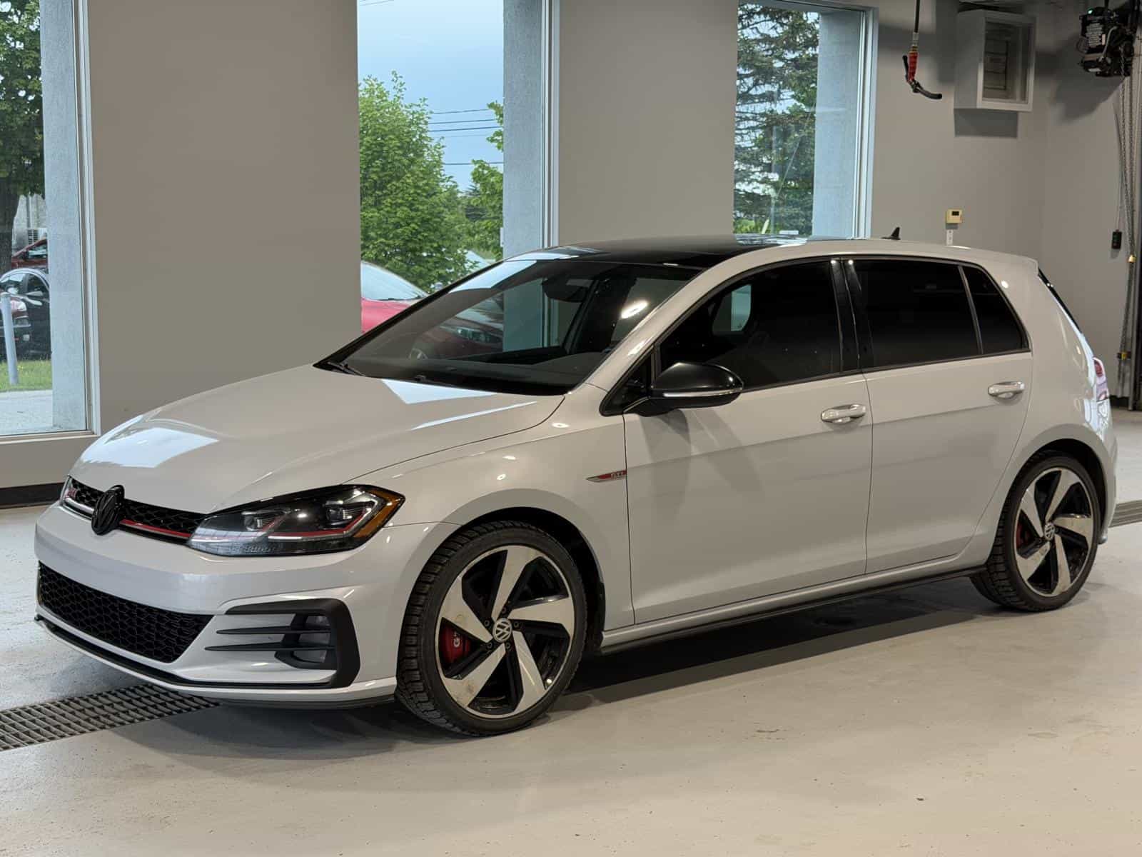 2018 Volkswagen Golf GTI Autobahn - Image 1
