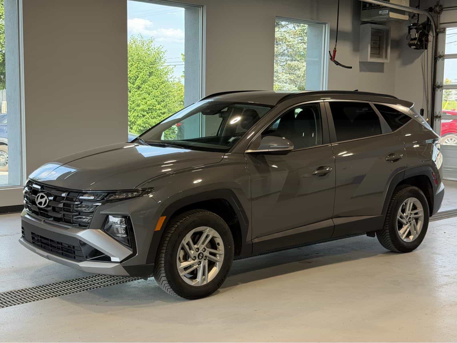 2025 Hyundai Tucson Preferred - Image 1