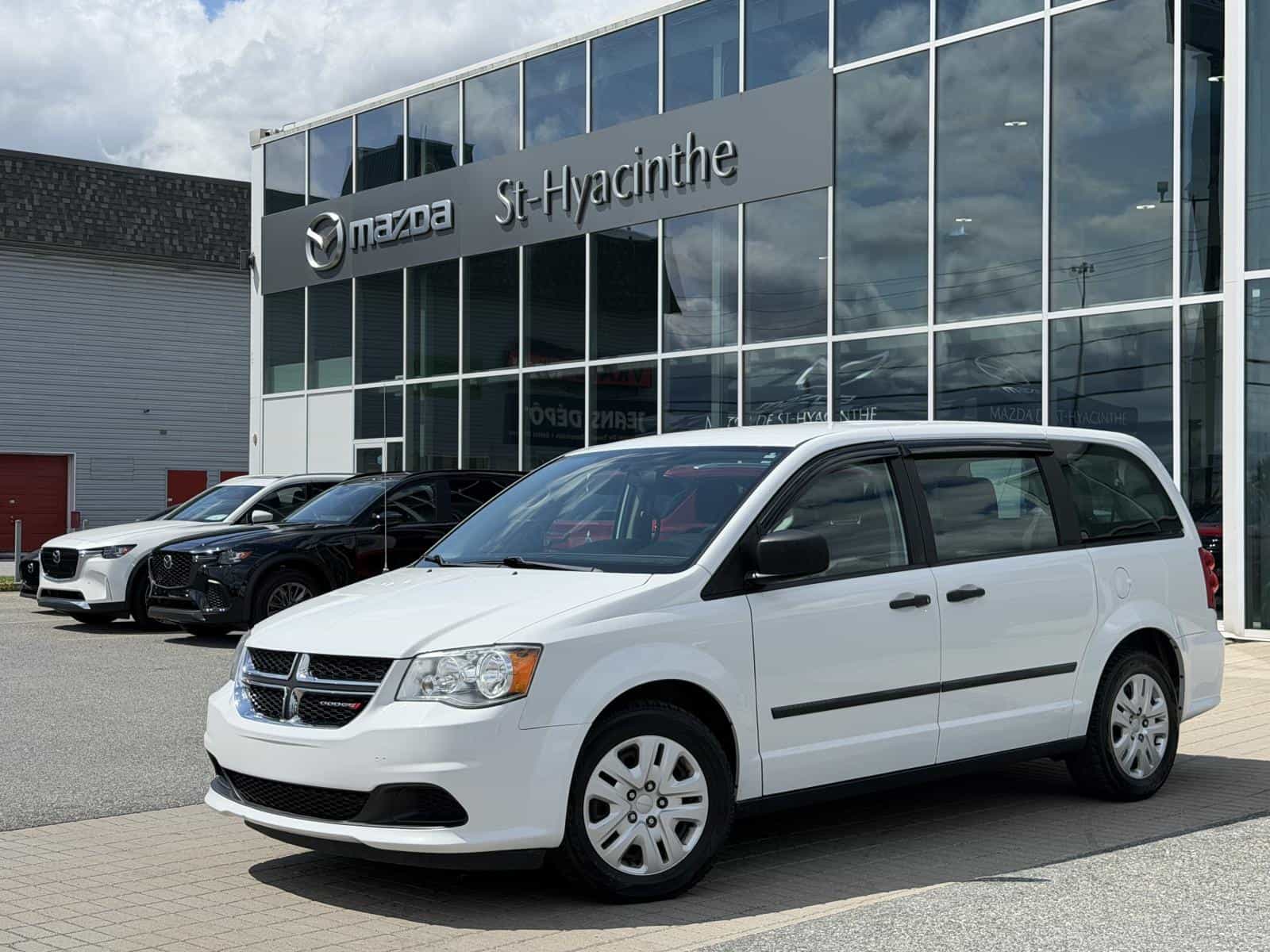 2015 Dodge Grand Caravan CVP - Image 1