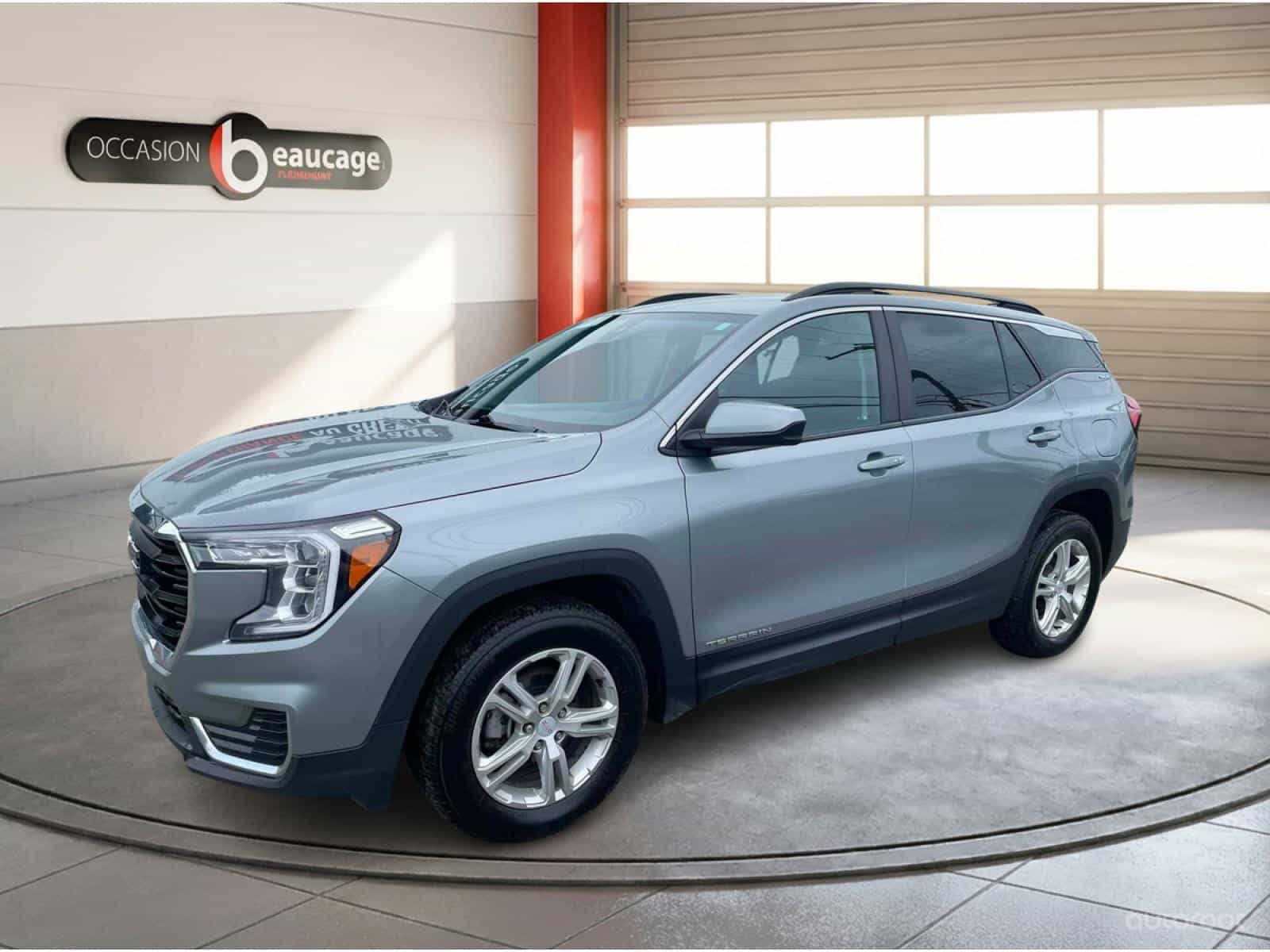 2023 GMC Terrain SLE - Image 1