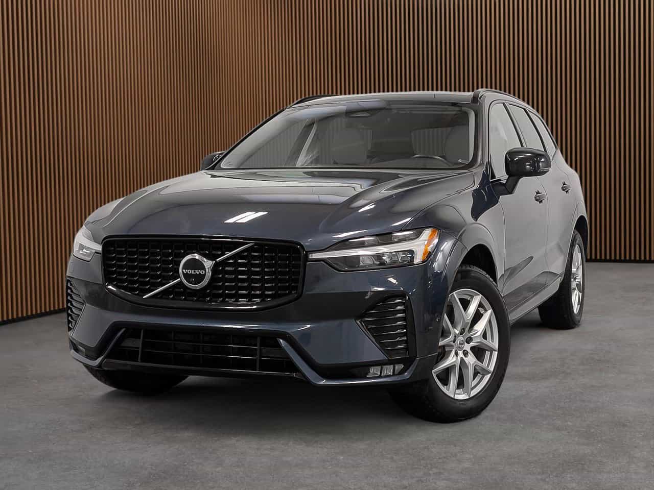 Image 1 Volvo XC60 Plus Dark B6 2023