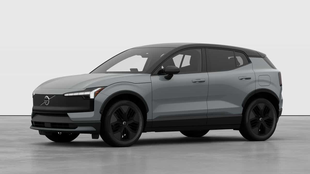 2026 Volvo EX30 Twin Motor Performance AWD Ultra Cross Country - Image 1